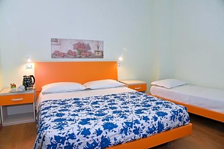 Comfort Triple Room