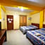 White Beach Hotel Puerto Galera powered by Cocotel