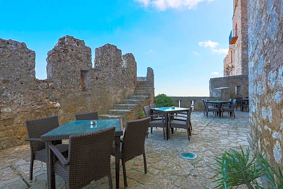 TUGASA Hotel Castillo de Castellar