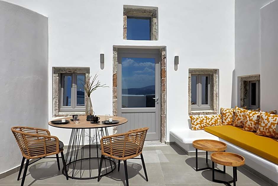 Allure Breeze Suites