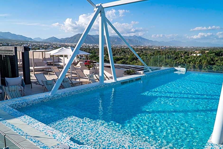 Flamboyan Hotel & Residences