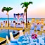 VILLA PARA 8p 6A 2M dentro del HOTEL a un costado del Krystal IXTAPA cuenta con playa y WIFI