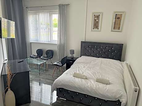 Zams rooms