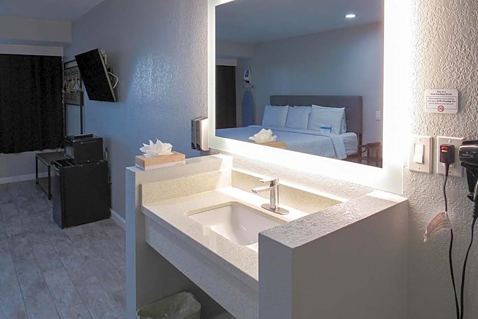 Capri Suites Anaheim