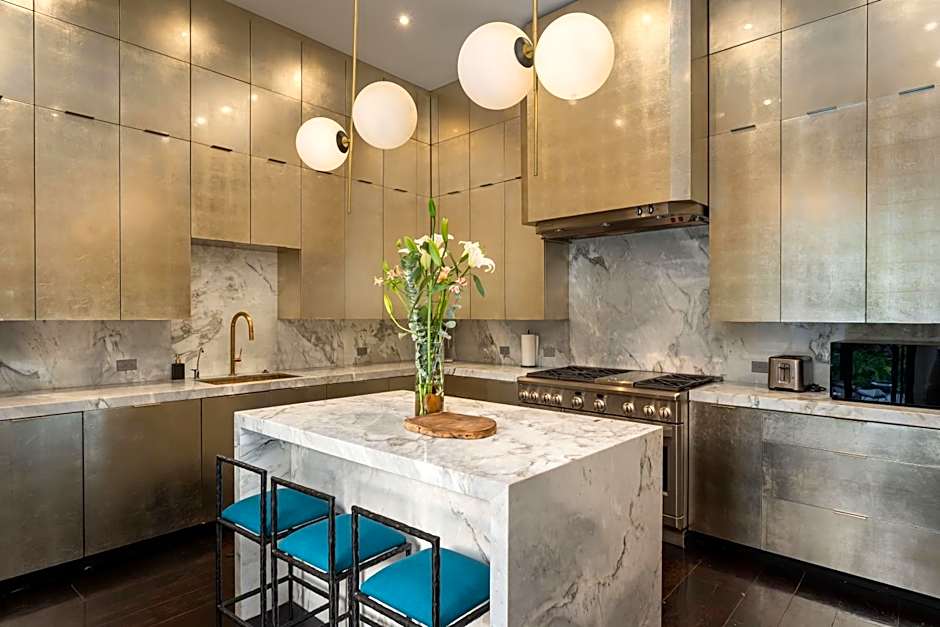 Villa Garita, 6BR Designer Villa with Heated Pool in Centro