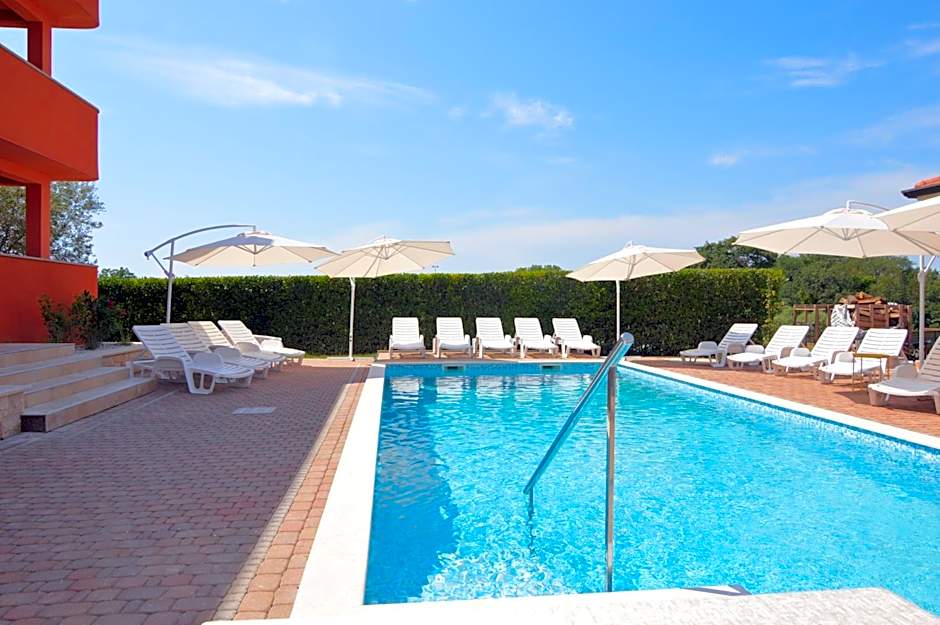 Hotel Natura Vilanija