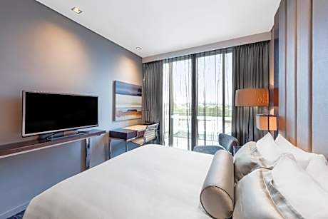 Petrie Room with Balcony