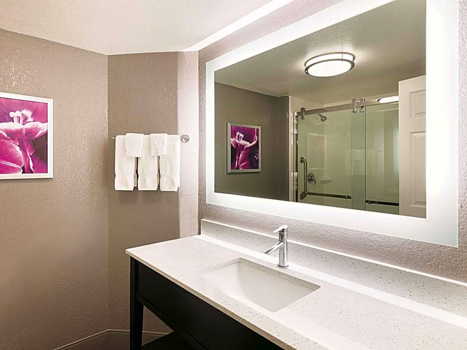 La Quinta Inn & Suites by Wyndham Atlanta Conyers