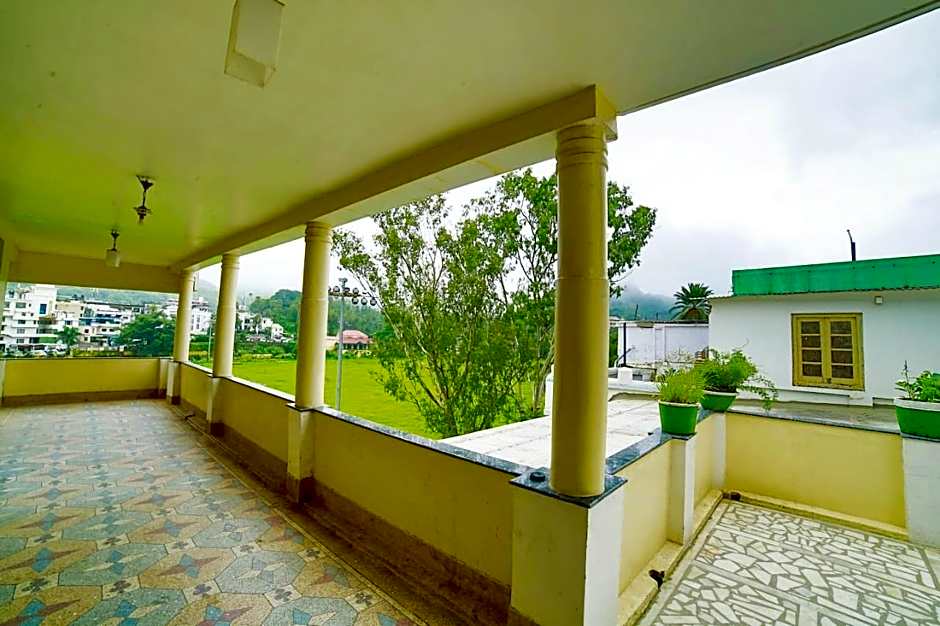 Hotel Samrat International