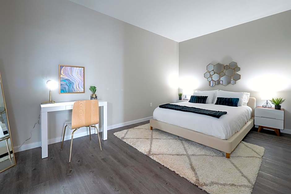 Luxury Furnished Apartments by Hyatus Downtown at Yale