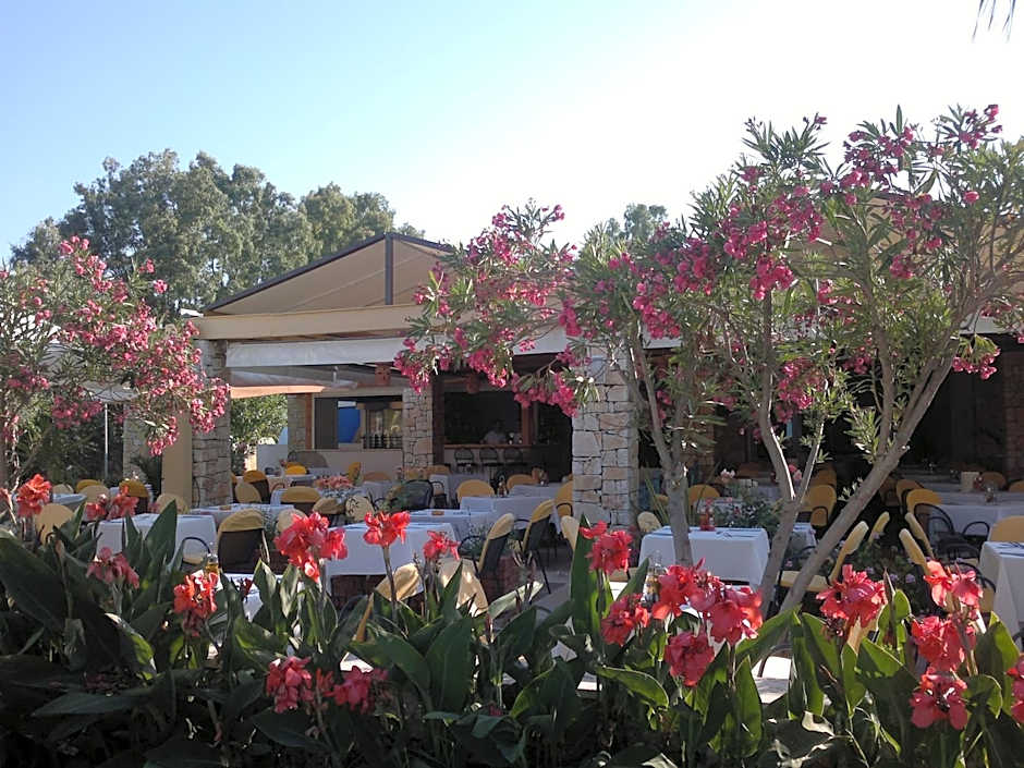 Three Stars Beach Hotel