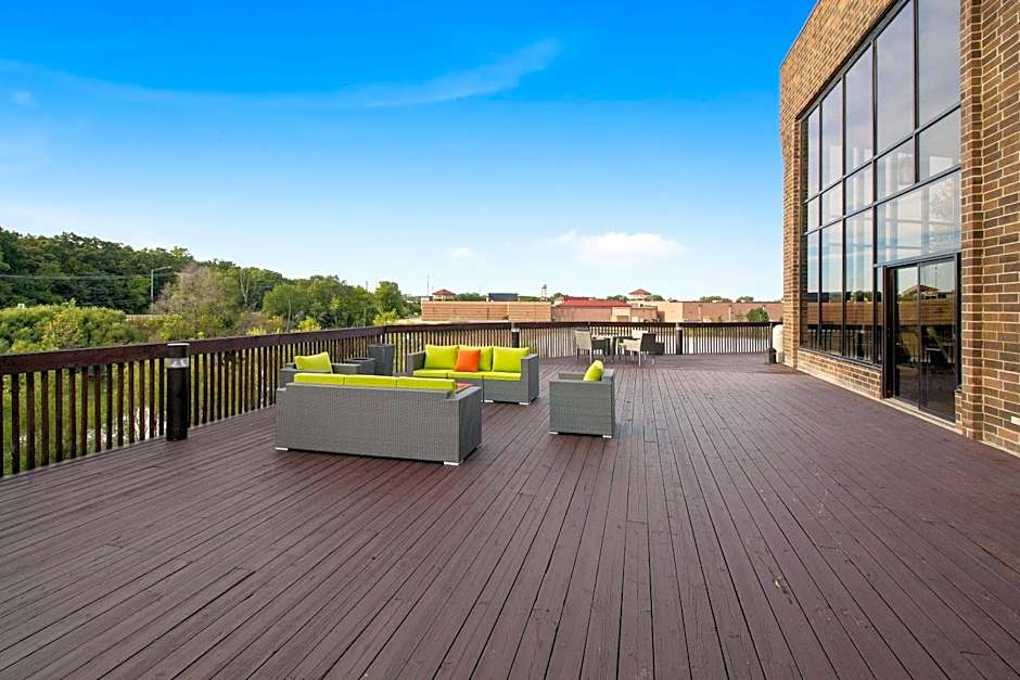 Holiday Inn Chicago Northwest/Crystal Lake/Convention Center By IHG