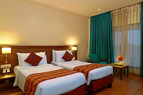 Deluxe Double Room Package