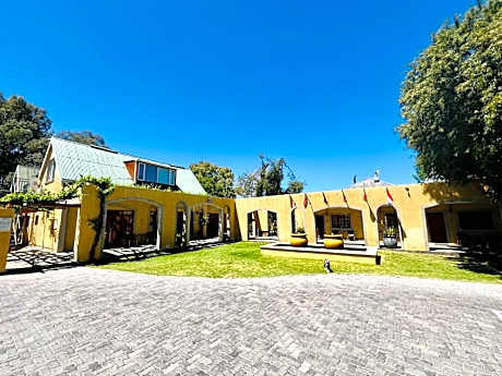 17 on Bird Guest House