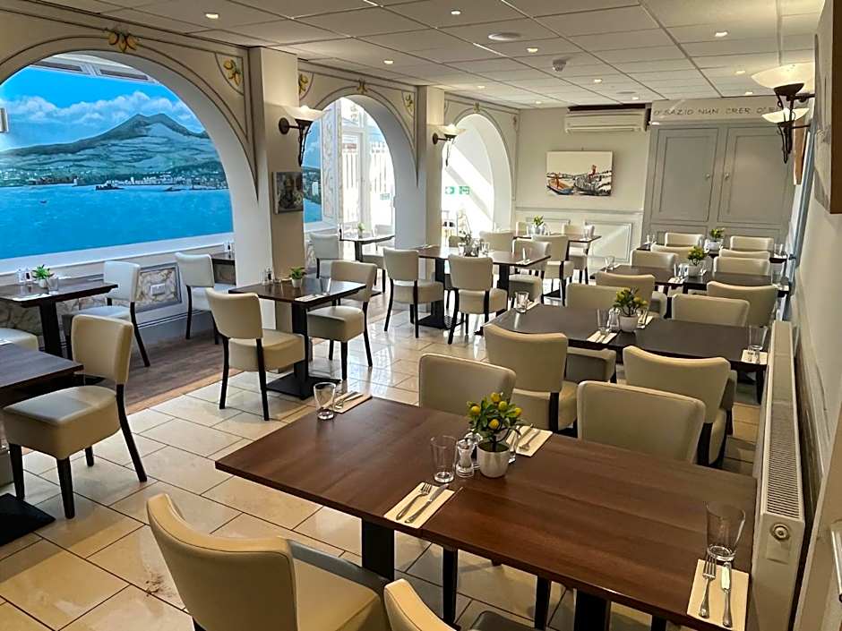 Sorrento Hotel & Restaurant