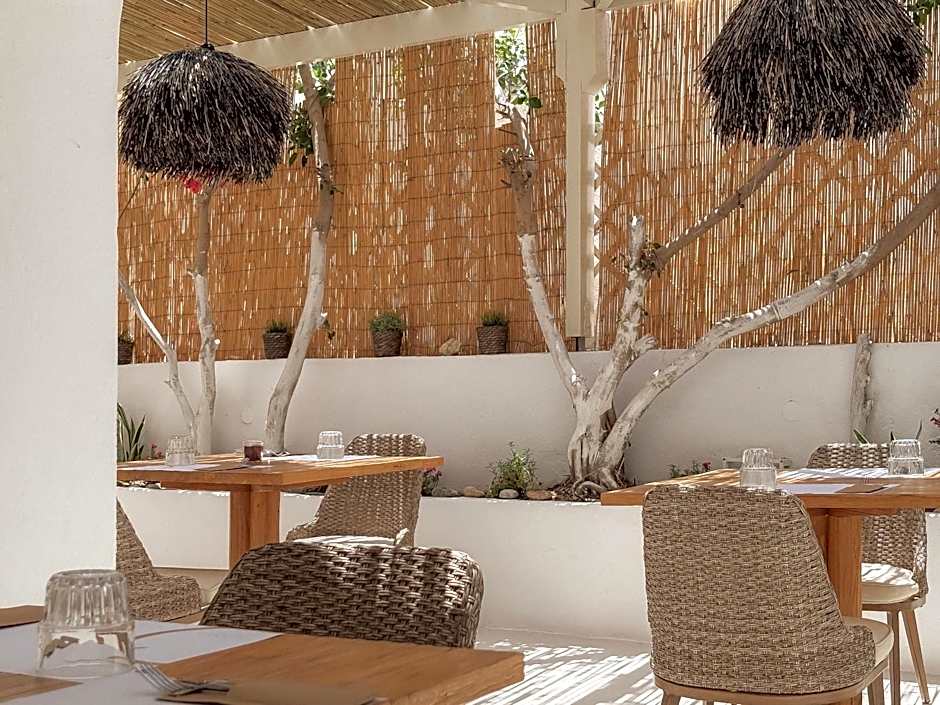 Utopia Hotel
