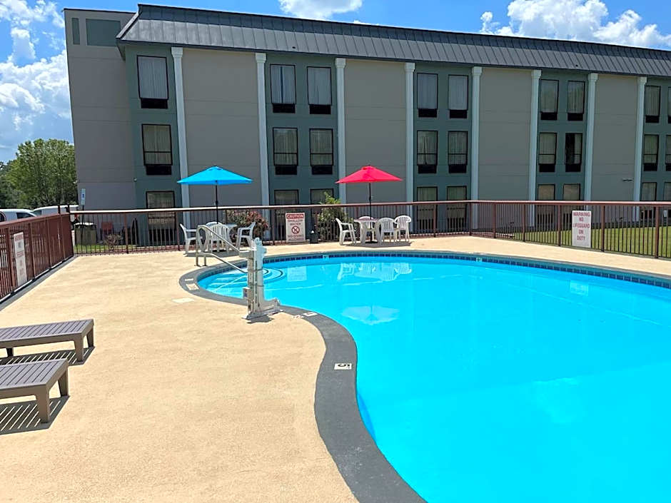 Quality Inn & Suites Lexington South