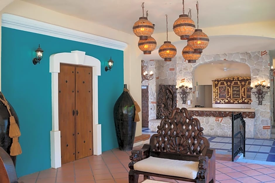 Los Arcos Suites