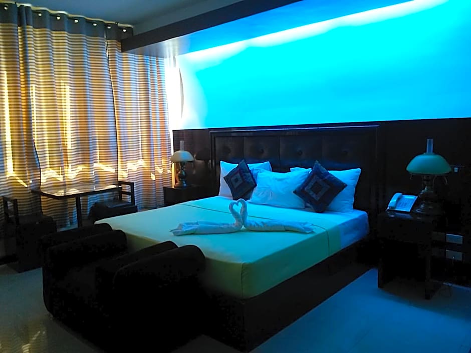 Sky Garden Hotel