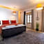BARONHAUS Aparthotel & Suites