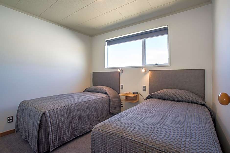 Dunedin Motel and Villas