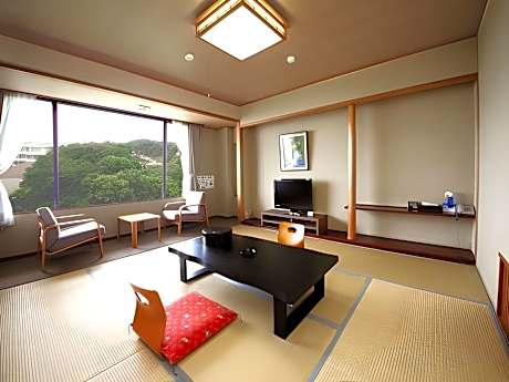 Japanese-Style Quadruple Room