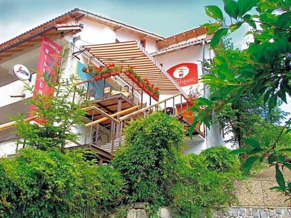 Bistro-Pension La Teleferic