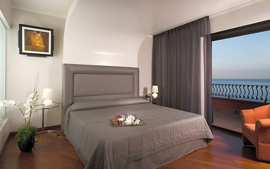 Baia Taormina Hotel