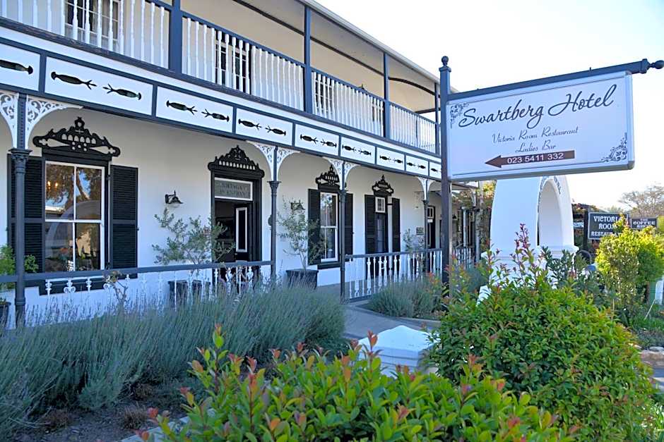 Swartberg Hotel, Cork Tree Collection