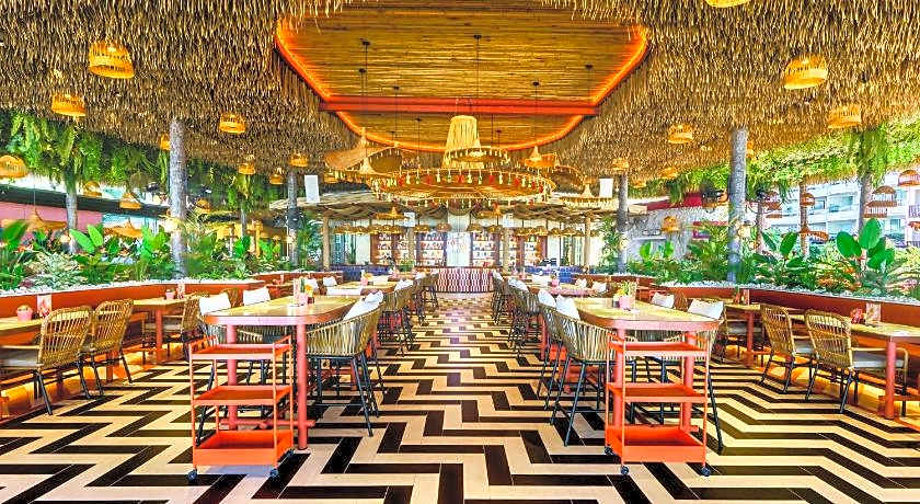 A-One The Royal Cruise Hotel Pattaya - SHA Extra Plus