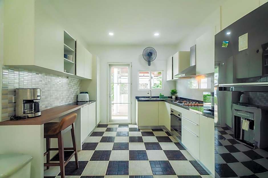 Jasmine Pool Villa in Nai Harn