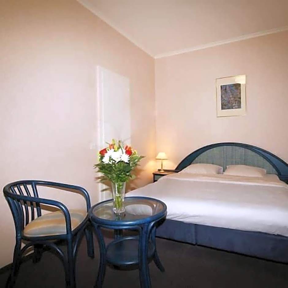Crystal Hotel