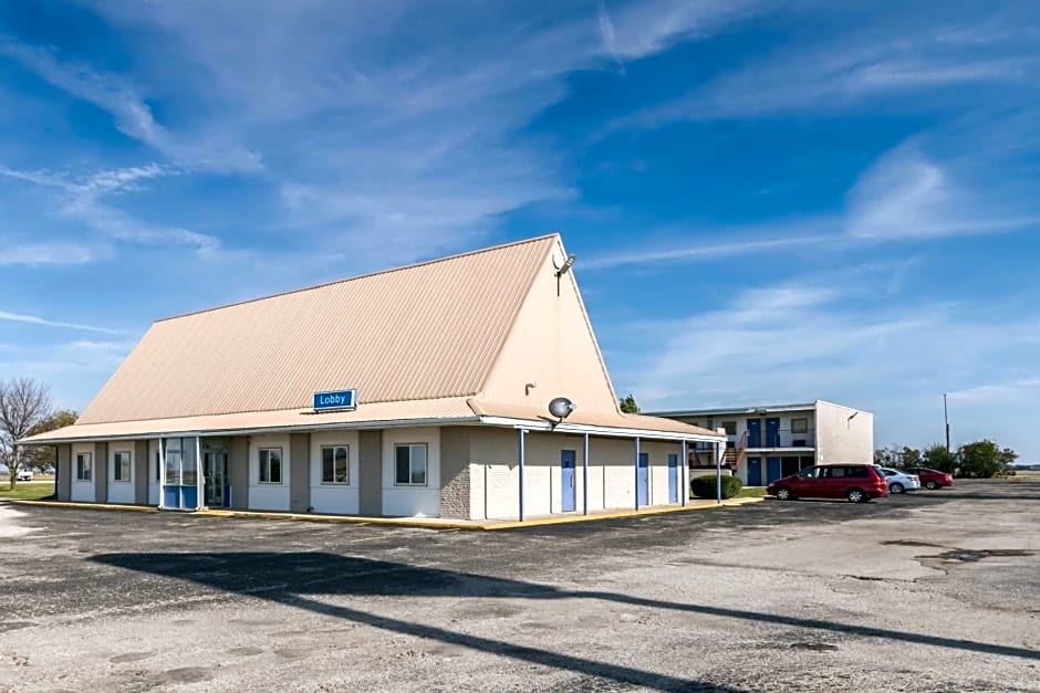 Motel 6-Mattoon, IL