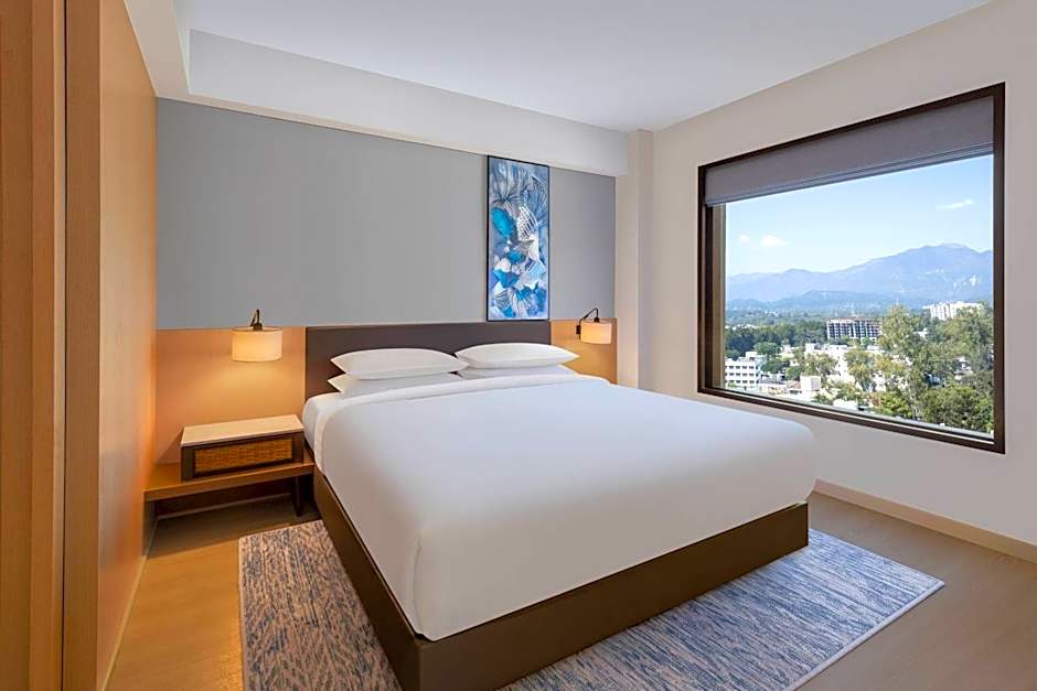 Photo 1 of 5 of Executive 1 Bedroom 1 King Bed Suite