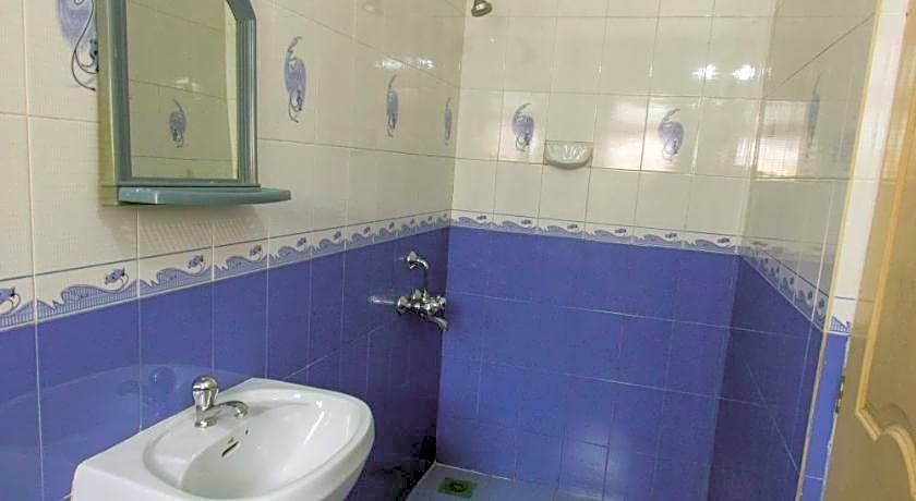 Veeniola Holiday Home