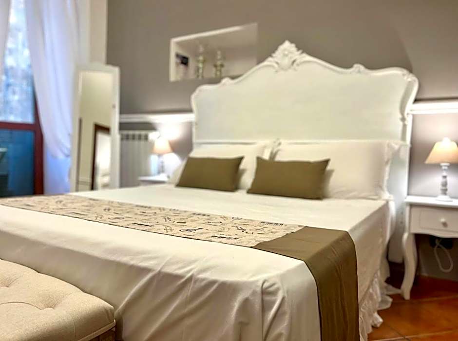 MILUAR - centro storico - lungo la via della Musica