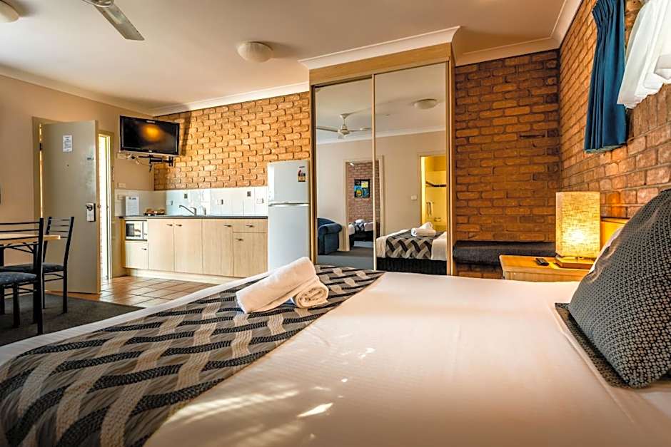 Photo 1 of 5 of Family Suite