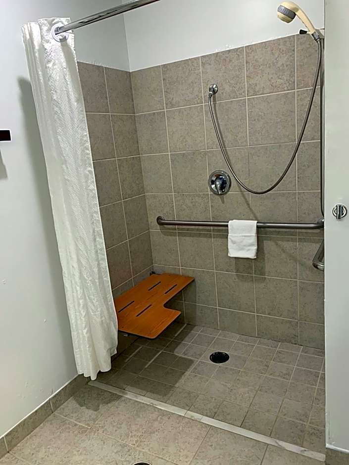 Country Inn & Suites by Radisson, Chambersburg, PA