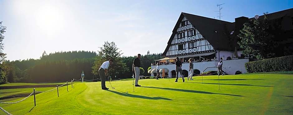 Golfhotel Bodensee by Michael Ritter