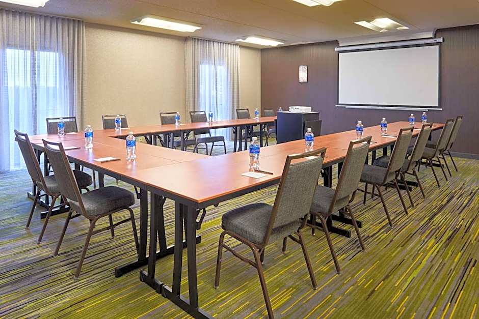 Courtyard by Marriott Chicago Wood Dale/Itasca