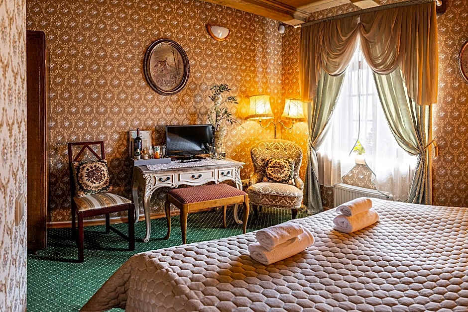 Pakruojis Manor Hotel Miller's house