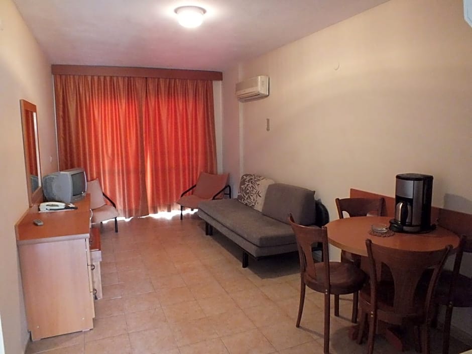 Tuntas Family Suites Kusadasi