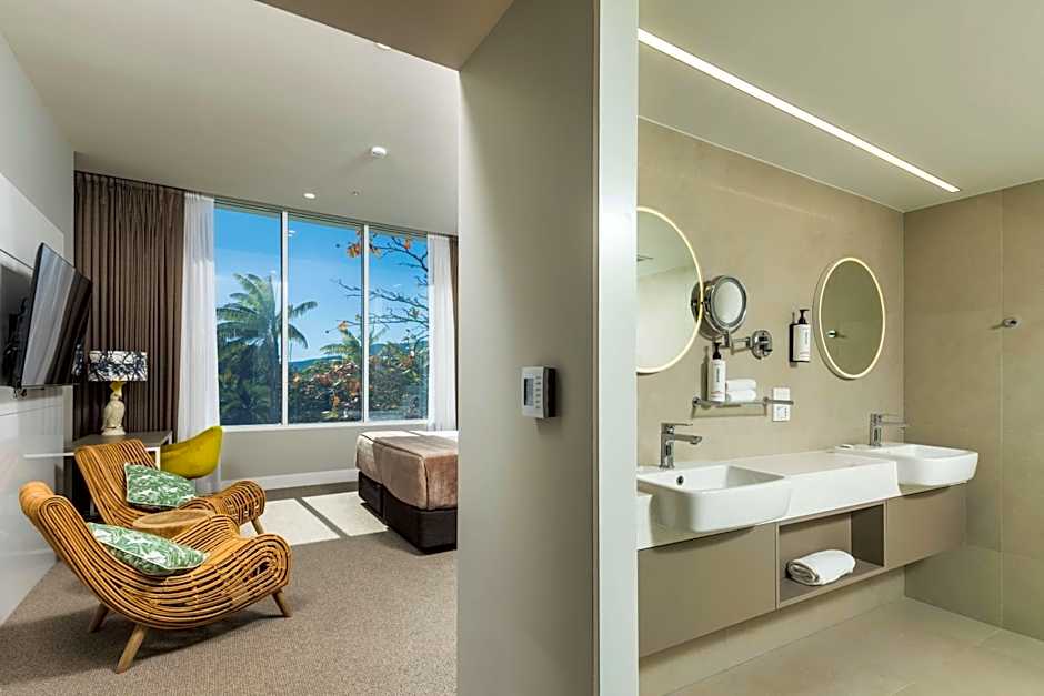 Pacific Hotel Cairns