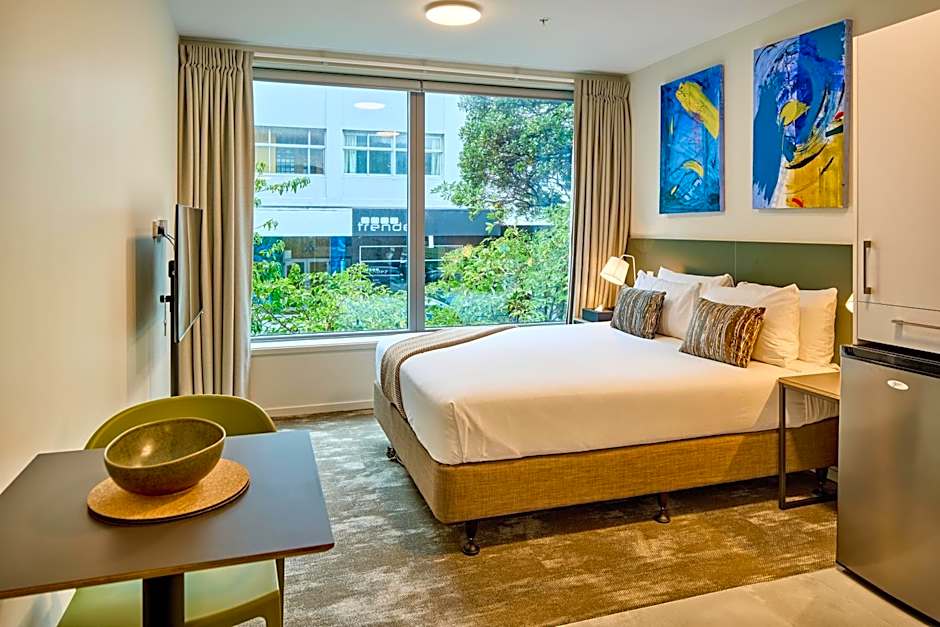 Sojourn Apartment Hotel - Ghuznee