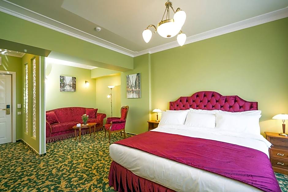 Studio One Accommodation Suites