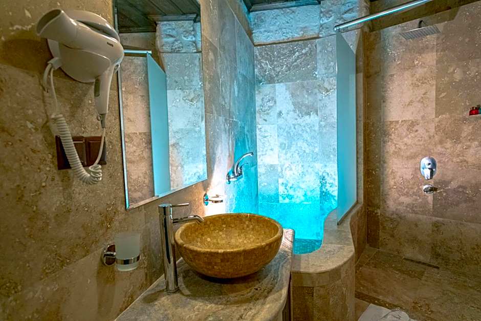 Kemerhan Cave Suites