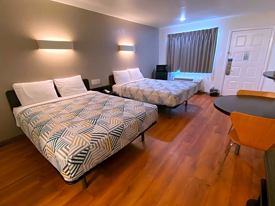 Motel 6-Bryan, TX - College Station
