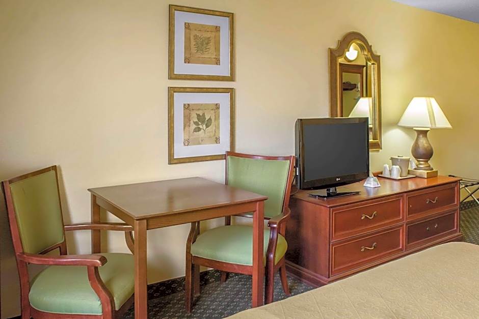 Quality Inn & Suites Sioux City Southeast