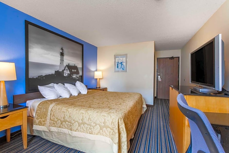 Super 8 by Wyndham Lewiston Auburn Area