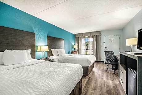 2 Double Beds Nonsmoking